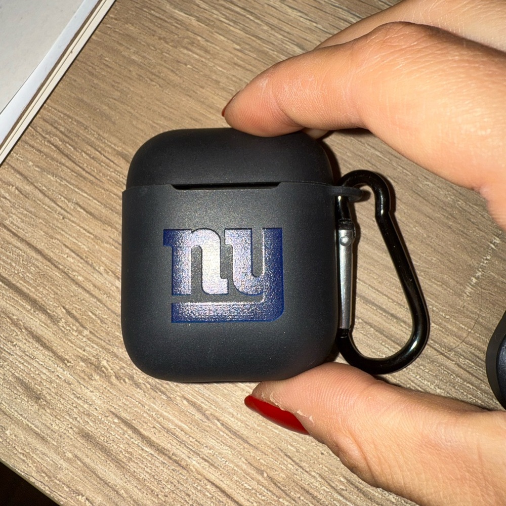 NY giants black AirPods Case 1st gen